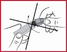 Schematic drawing showing two hands rotating a syringe along a diagonal axis indicated by two crossed black lines