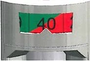 Деталь цифрового індикатора з чорним числом 40 на тлі, розділеному на зелений зліва та червоний справа