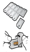 Disegno di un blister di pillole con una confezione aperta e mani che separano una singola dose contenente una capsula arancione