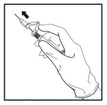 Перчатая рука держит шприц с иглой, направленной вверх