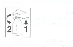 Una mano ruota il tappo di un flacone in senso antiorario indicato dal numero 2 e una freccia verso il basso indicata dal numero 1