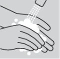 Disegno stilizzato di due mani che vengono lavate sotto un getto d'acqua con abbondante schiuma bianca per l'igiene personale