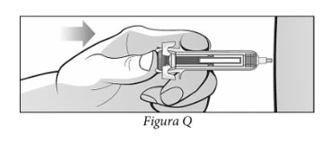 Una mano impugna una siringa orizzontalmente verso una superficie verticale con una freccia che indica il movimento in avanti