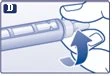 Una mano tiene una penna iniettore e una freccia blu indica il movimento di rotazione verso l'alto del cappuccio per la preparazione