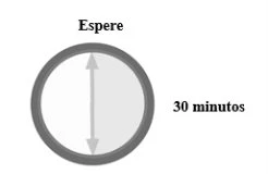 Circular diagram with a vertically oriented double-headed arrow indicating measurement or adjustment