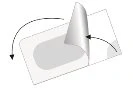Diagramma che mostra come sollevare e staccare l'angolo di una pellicola protettiva da un blister di medicinali tramite frecce curve