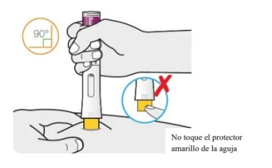 Una mano impugna un autoiniettore in verticale a 90 gradi sulla pelle con un avviso che indica di non toccare il protettore giallo dell'ago