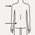 Disegno schematico di un busto umano visto di schiena con due frecce nere che indicano la spalla e la zona del fianco destro