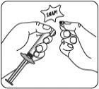 Due mani che spezzano un dispositivo medico con un movimento rapido indicato dalla parola SNAP in un fumetto stilizzato