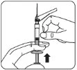 Una mano tiene la base di una siringa mentre l'altra aziona il pistone verso il basso per iniettare il liquido attraverso l'ago verticale