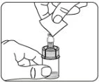 Una mano tiene un piccolo contenitore mentre l'altra mano inserisce un tappo o un componente superiore nel flacone cilindrico