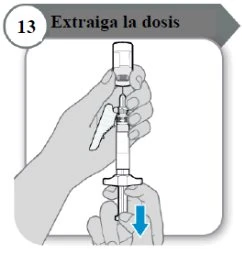 Disegno tecnico che mostra due mani che estraggono il farmaco da un flaconcino usando una siringa con una freccia blu verso il basso