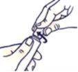 Due mani che tengono un piccolo contenitore cilindrico e ruotano un tappo o una parte superiore seguendo una freccia curva verso sinistra