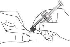 Disegno lineare di una mano che impugna una siringa per iniettare il farmaco con l'ago puntato verso la pelle di un dito sostenuto dall'altra mano