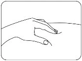 Disegno a linee nere che mostra una mano che pizzica e solleva una piega di pelle con pollice e indice per preparare un'iniezione sottocutanea