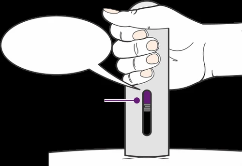 Una mano stringe un dispositivo medico rettangolare con un fumetto bianco che indica una piccola sezione viola con linee orizzontali interne