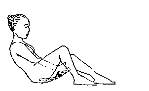 Disegno lineare di una donna seduta a terra con la schiena appoggiata e le gambe flesse che tiene le mani sulla zona addominale
