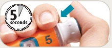 Mani che tengono un flacone arancione con un timer circolare che indica 5 secondi e una freccia azzurra rivolta verso il tappo grigio