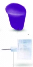 Un cappuccio protettivo di colore viola intenso posizionato sopra una siringa trasparente con ago metallico sottile