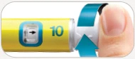Dito che spinge una freccia azzurra verso l'estremità di un dispositivo medico giallo con un indicatore numerico 10 e una finestra trasparente