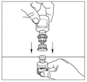 Disegno tecnico che mostra una mano che preme un tappo su un flaconcino di medicinale e una seconda mano che tiene il flaconcino fermo