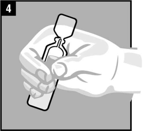 Una mano sostiene y abre un frasco de vidrio con una acción de giro para separar la tapa superior del cuerpo del recipiente