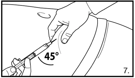 Una mano tiene una siringa e inserisce l'ago nel tessuto sottocutaneo dell'addome con un'angolazione di 45 gradi