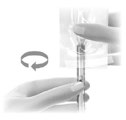 Two hands holding a vertical syringe while a curved arrow indicates the rotation movement for the