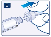 Mani che impugnano una siringa e un dispositivo medico per collegarli tra loro con una freccia blu che indica il movimento verso l'alto