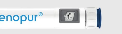 Dettaglio laterale di un dispositivo medico bianco con la scritta blu enopur e un piccolo display digitale che mostra il numero 12.5