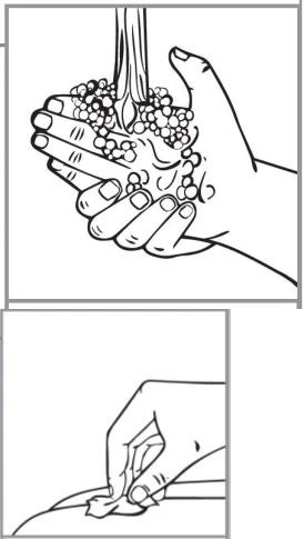 Disegno in bianco e nero che mostra due mani che lavano accuratamente le dita e il palmo con schiuma e sapone sotto un getto d'acqua