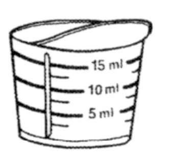 Disegno in bianco e nero di un misurino graduato con indicazioni di volume per 5 ml, 10 ml e 15 ml