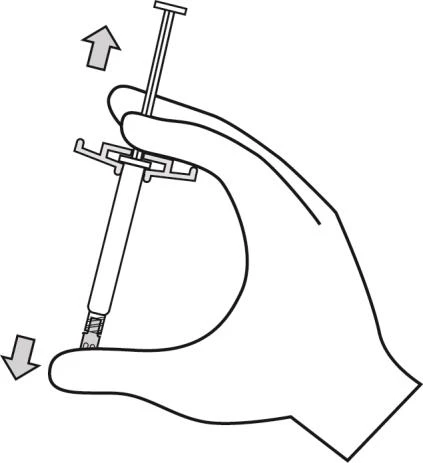 Dibujo técnico de una mano sosteniendo una jeringa con flechas que indican el movimiento de empuje hacia abajo