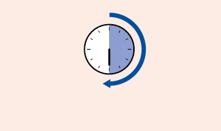 Clock icon with vertical hand and a curved blue arrow indicating clockwise movement on a light pink background