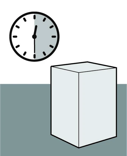 Orologio analogico con lancette che indicano le dodici posizionato sopra un blocco rettangolare bianco su sfondo grigio e bianco