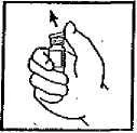 Una mano tiene verticalmente un piccolo flacone di medicinale con il pollice appoggiato sulla parte superiore per facilitarne l'apertura