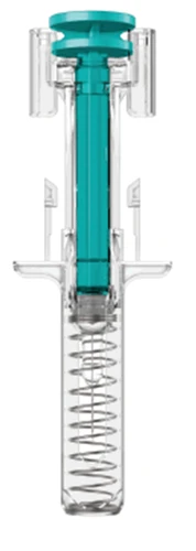 Dispositivo médico tipo jeringa con cuerpo transparente, émbolo central de color verde agua y base con estructura de espiral interna