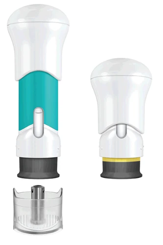 Dos dispositivos médicos blancos y azules con tapones superiores y bases grises junto a un pequeño contenedor cilíndrico transparente con una aguja interna
