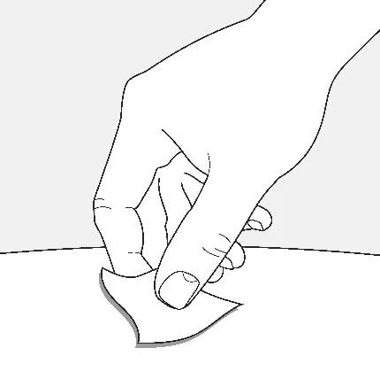 Disegno lineare di una mano che applica o rimuove un cerotto o un piccolo adesivo su una superficie piana e chiara