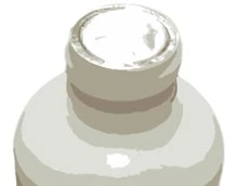 Primo piano di un flacone farmaceutico bianco con collo cilindrico e apertura superiore circolare su sfondo neutro
