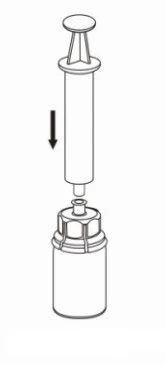 Dibujo esquemático que muestra una jeringa con un émbolo moviéndose hacia abajo hacia un frasco de medicamento, indicado por una flecha negra