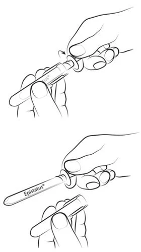 Ilustración que muestra dos pares de manos: un par sostiene el frasco del medicamento Epistatus, y el otro presiona el émbolo de la jeringa para extraer el preparado para inyección