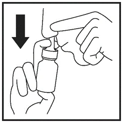 Mano che tiene una piccola boccetta, mentre il dito dell'altra mano indica il naso, mentre una siringa o un contagocce viene applicato all'orifizio nasale