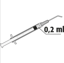 Dibujo de una jeringa con aguja colocada en ángulo, con la dosis marcada en la escala equivalente a 0,2 ml