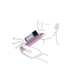 Dibujo que muestra una mano sosteniendo un inhalador rosa cerca de la boca de una persona, con flechas indicando la dirección del flujo de aire hacia el interior
