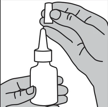 Due mani tengono un flacone bianco con contagocce, una mano solleva il tappo per preparare il prodotto all'uso