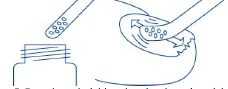 Illustrazione schematica blu che mostra il prelievo di liquido da una fiala mediante siringa e l'iniezione all'interno del corpo del paziente