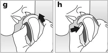 Two diagrams of drug administration: on the left — needle inserted at an angle into the upper part of the muscle, on the right — at an angle into the lower part of the muscle, with direction arrows