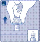 Mano presionando el émbolo de la jeringa para introducir el disolvente en el frasco, con flecha hacia arriba y una miniatura del frasco en la esquina